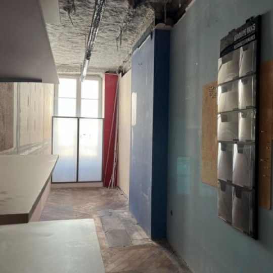 Annonces AIN RHONE : Local / Bureau | MACON (71000) | 130 m2 | 2 190 &euro; 