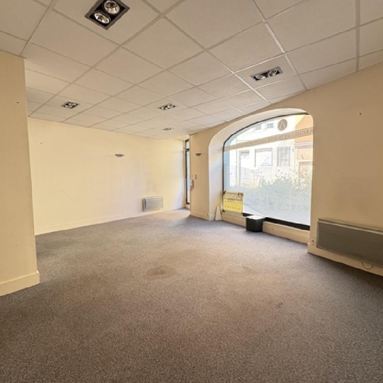  Annonces AIN RHONE : Local / Bureau | MACON (71000) | 40 m2 | 670 &euro; 