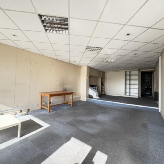  Annonces AIN RHONE : Local / Bureau | MACON (71000) | 69 m2 | 776 &euro; 