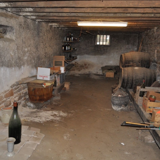 Annonces AIN RHONE : House | MONTMERLE-SUR-SAONE (01090) | 132 m2 | 158 000 &euro; 