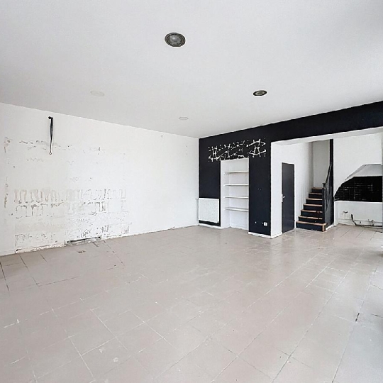 Annonces AIN RHONE : Local / Bureau | MACON (71000) | 100 m2 | 795 &euro; 