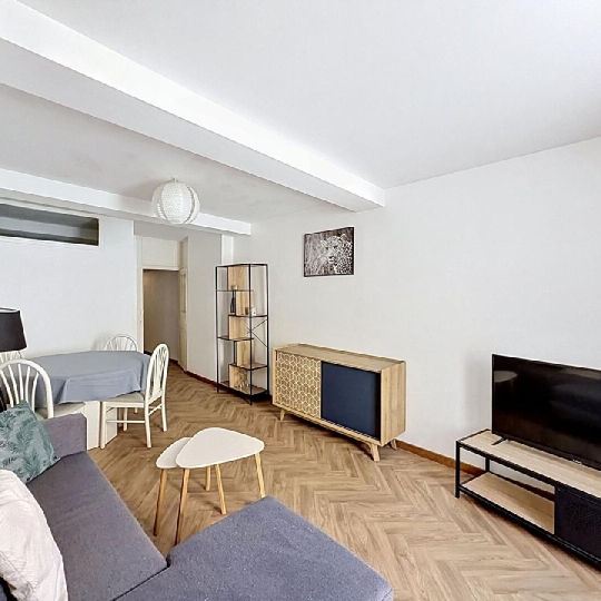  Annonces AIN RHONE : Appartement | MACON (71000) | 47 m2 | 600 &euro; 