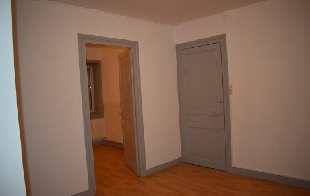 Annonces AIN RHONE : Appartement | EMERINGES (69840) | 81 m2 | 628 &euro; 