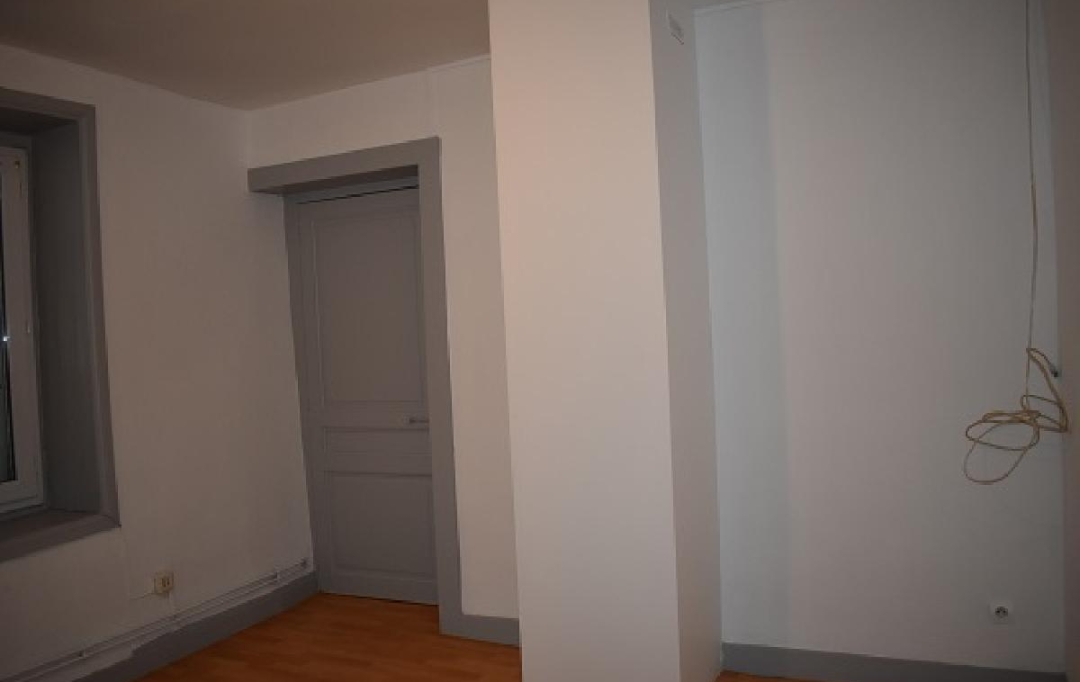 Annonces AIN RHONE : Appartement | EMERINGES (69840) | 81 m2 | 628 &euro; 