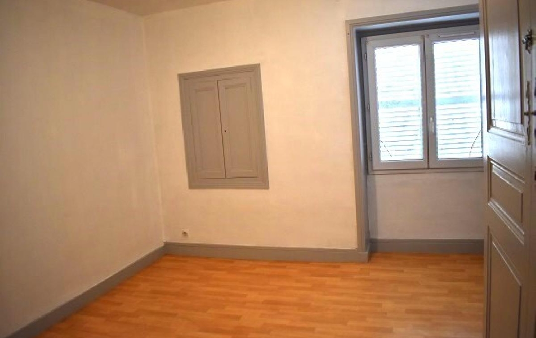 Annonces AIN RHONE : Appartement | EMERINGES (69840) | 81 m2 | 628 &euro; 