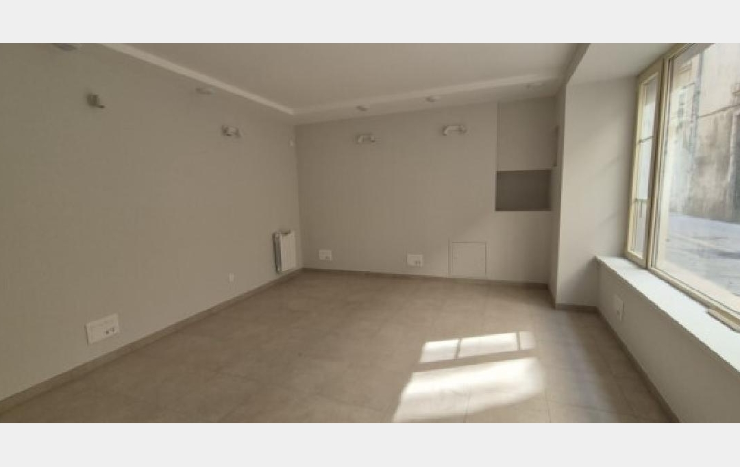 Annonces AIN RHONE : Local / Bureau | MACON (71000) | 28 m2 | 492 &euro; 