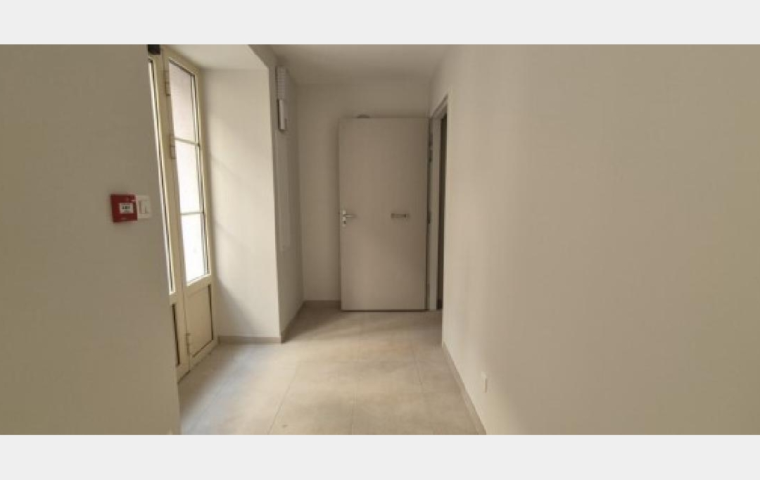 Annonces AIN RHONE : Local / Bureau | MACON (71000) | 28 m2 | 492 &euro; 