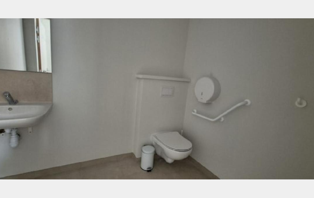 Annonces AIN RHONE : Local / Bureau | MACON (71000) | 28 m2 | 492 &euro; 