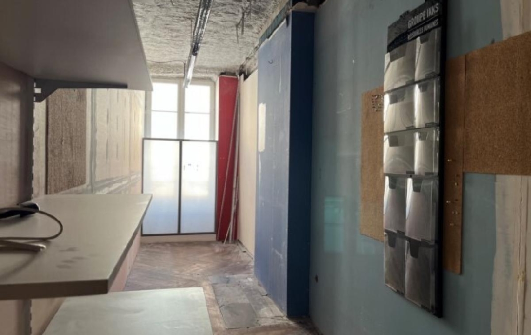 Annonces AIN RHONE : Local / Bureau | MACON (71000) | 130 m2 | 2 190 &euro; 