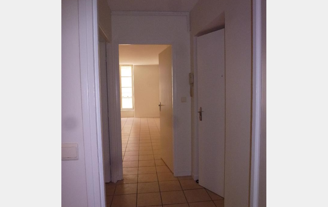 Annonces AIN RHONE : Appartement | MACON (71000) | 46 m2 | 455 &euro; 