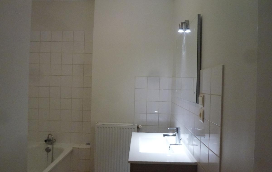 Annonces AIN RHONE : Appartement | MACON (71000) | 46 m2 | 455 &euro; 