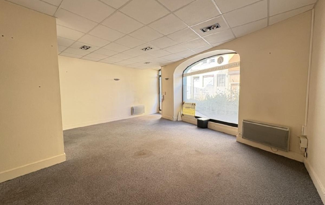 Annonces AIN RHONE : Local / Bureau | MACON (71000) | 40 m2 | 670 &euro; 