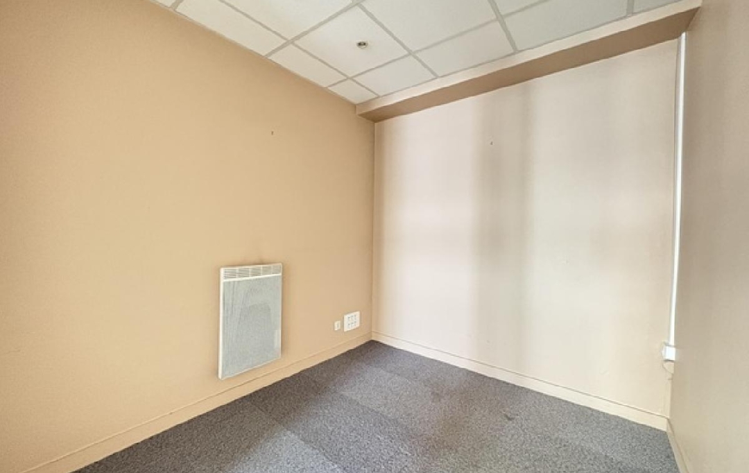 Annonces AIN RHONE : Local / Bureau | MACON (71000) | 40 m2 | 670 &euro; 