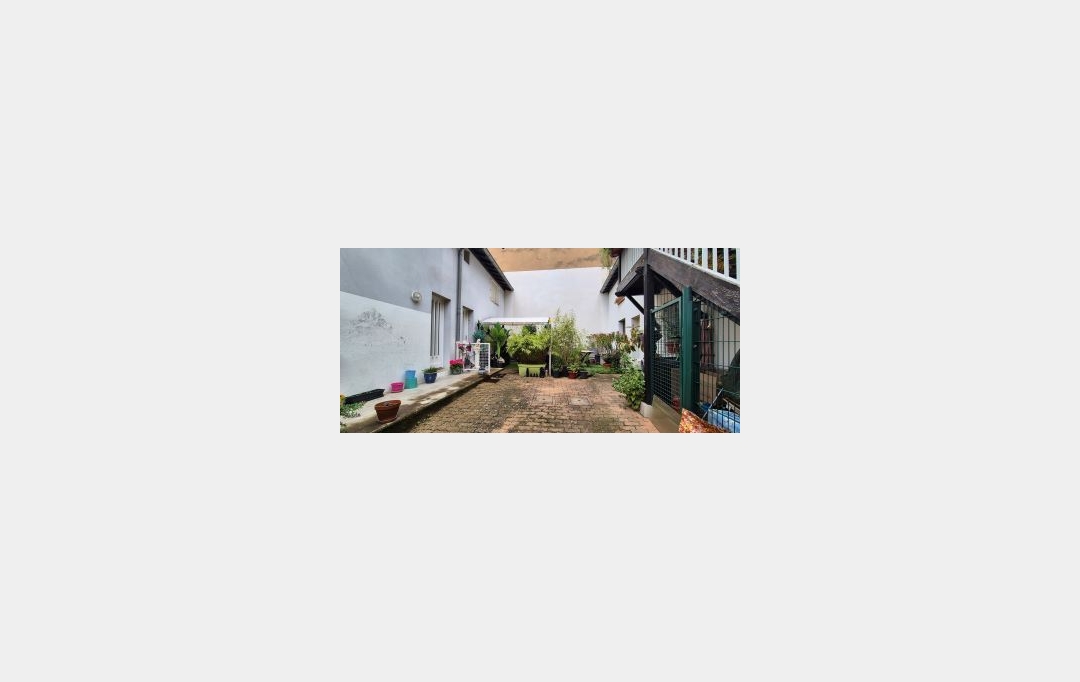 Annonces AIN RHONE : Immeuble | MACON (71000) | 200 m2 | 320 000 &euro; 