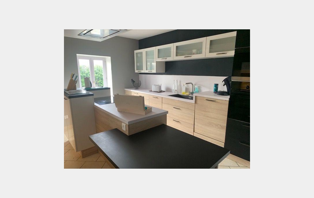 Annonces AIN RHONE : Maison / Villa | CORCELLES-EN-BEAUJOLAIS (69220) | 250 m2 | 489 000 &euro; 