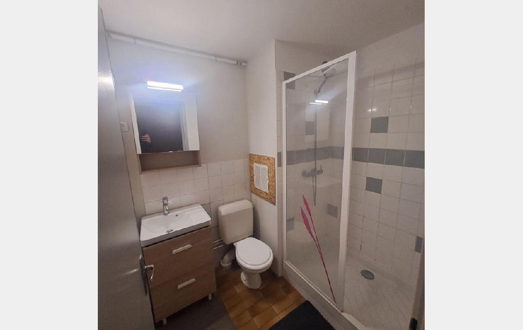 Annonces AIN RHONE : Appartement | CHARNAY-LES-MACON (71850) | 20 m2 | 400 &euro; 